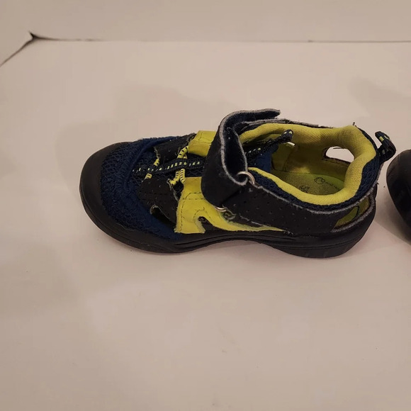 OshKosh B'gosh Drift-B Bump Toe Blue and Green Sandals - Picture 7 of 12